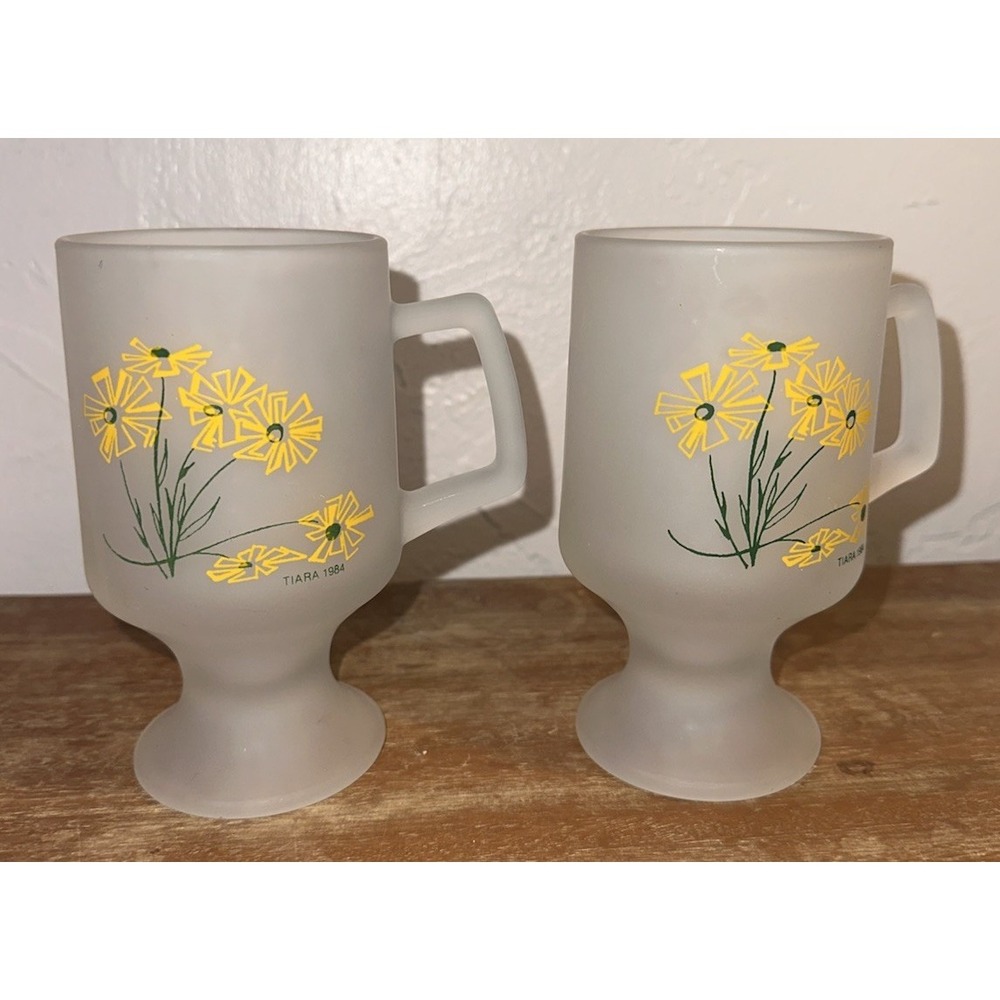 VTG Tiara Daisy Frosted Pedestal 1984 Coffee Cup "Set Of 2" Made In USA